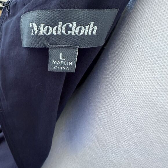 Modcloth sz L Sleeveless Dress V-neck Fit and Flare Blue Back Zip‎ and Bow - EUC - Picture 3 of 8